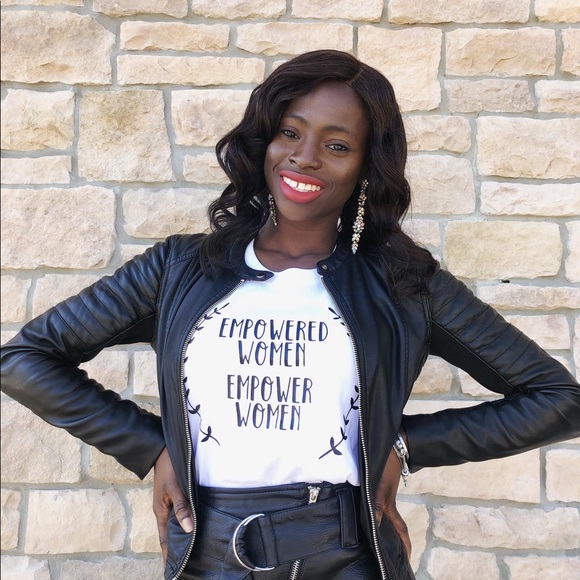 Meet Your Posher, Moe 🧡 - Picture 2 of 2